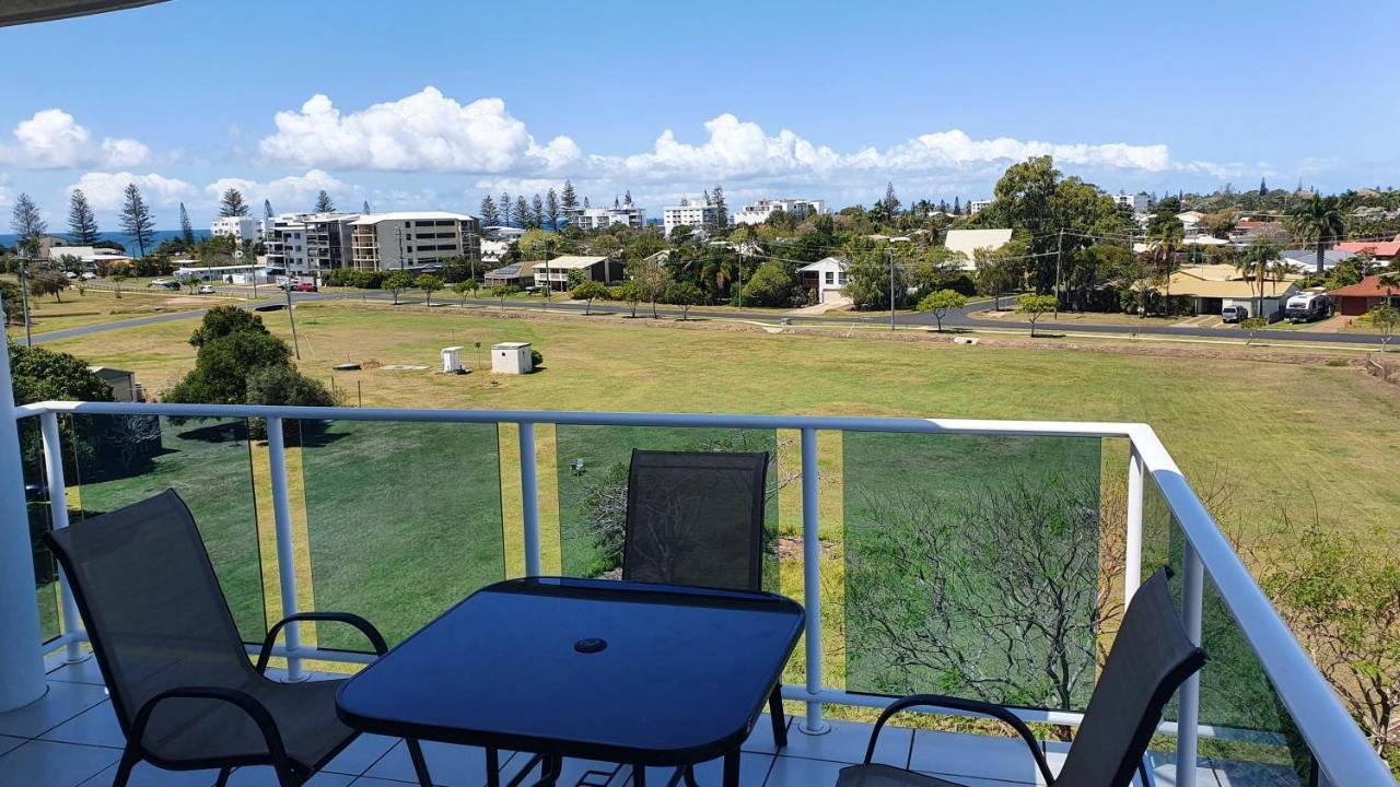 Koola Beach Apartments Bargara Buitenkant foto
