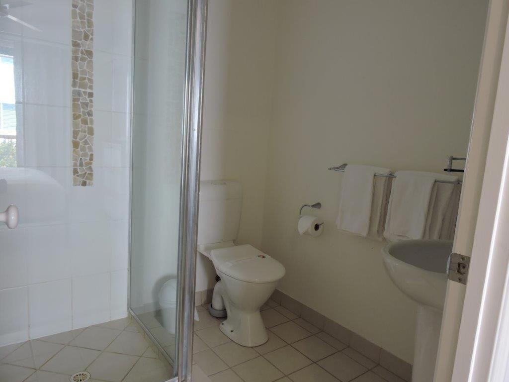 Koola Beach Apartments Bargara Buitenkant foto
