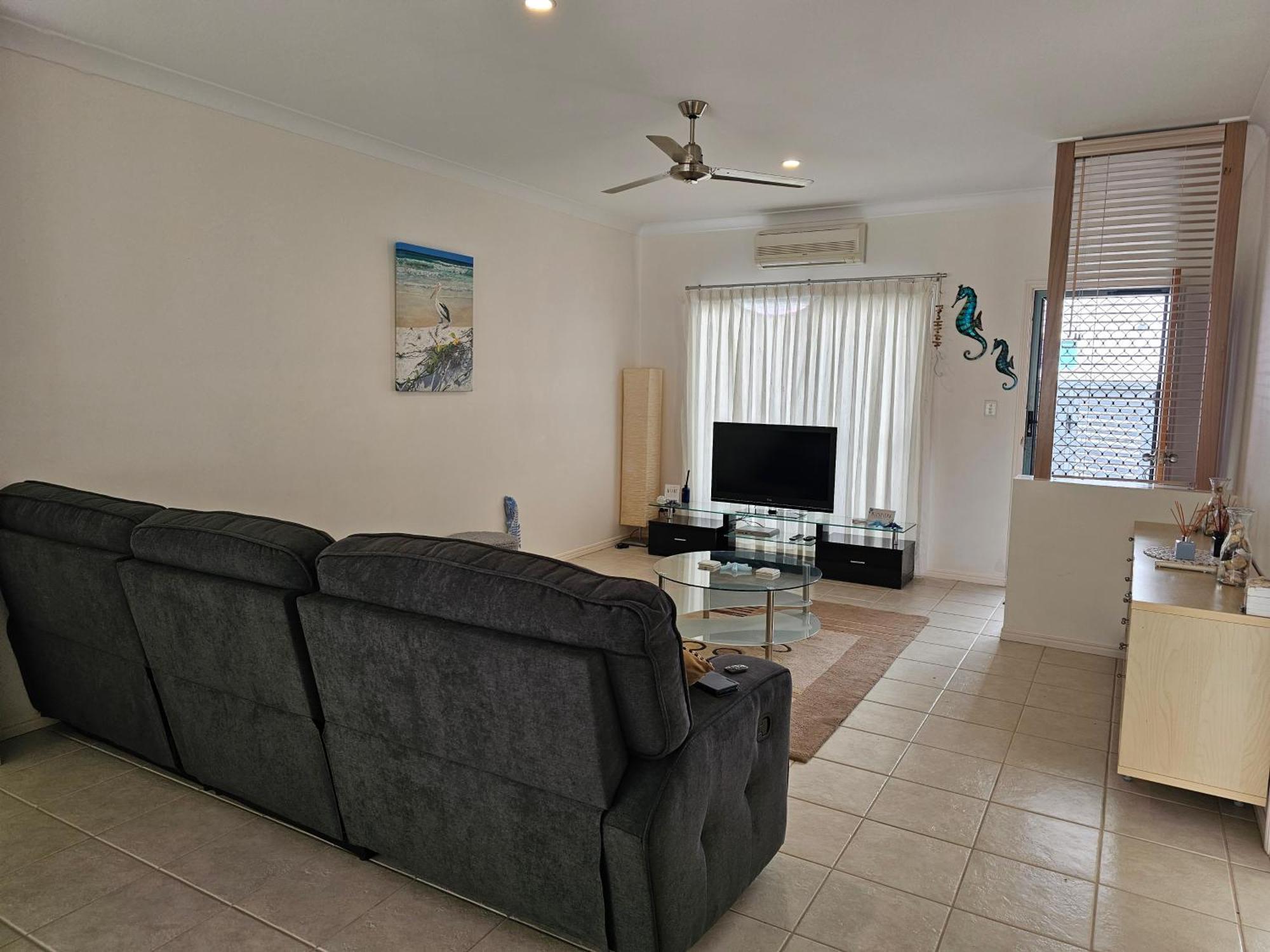 Koola Beach Apartments Bargara Buitenkant foto