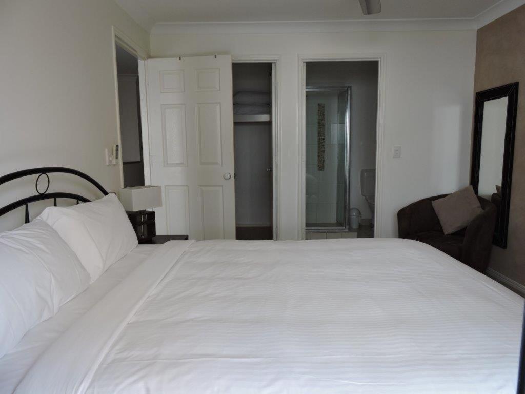 Koola Beach Apartments Bargara Buitenkant foto