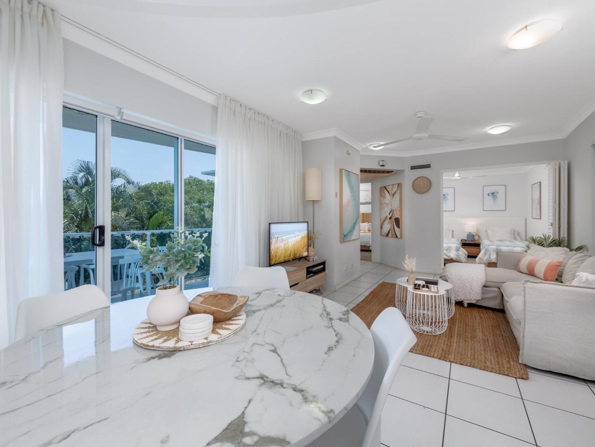Koola Beach Apartments Bargara Buitenkant foto