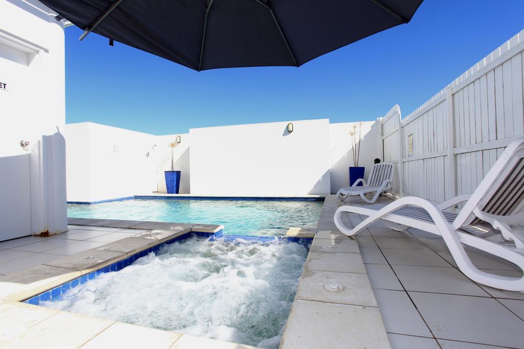 Koola Beach Apartments Bargara Buitenkant foto