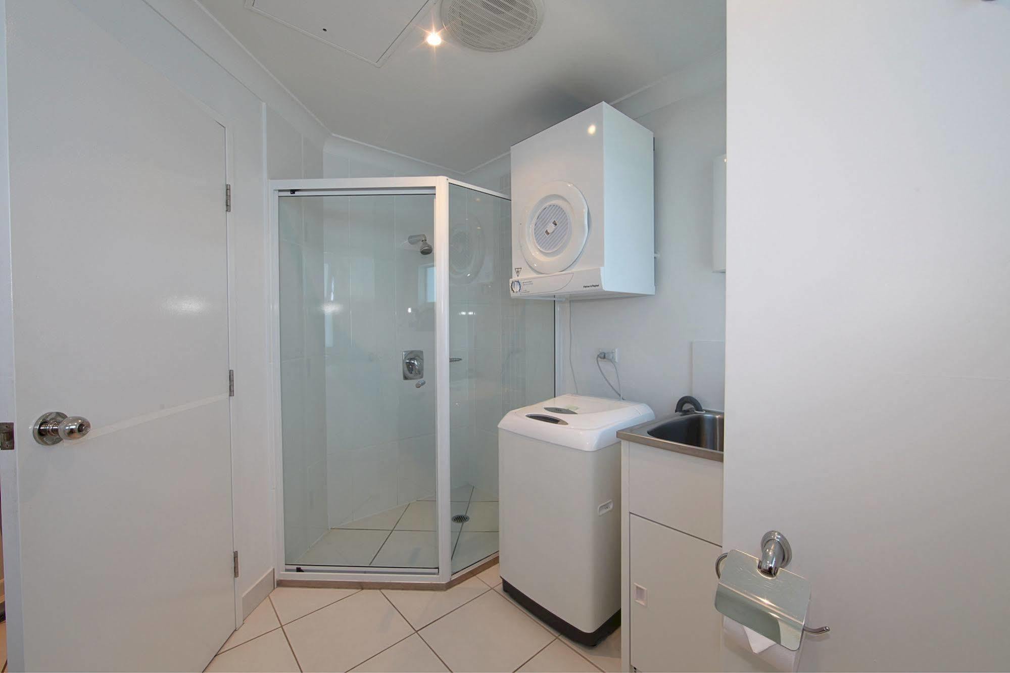 Koola Beach Apartments Bargara Buitenkant foto